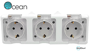 Розетка тримісна із заземленням Біла Ocean IP54
