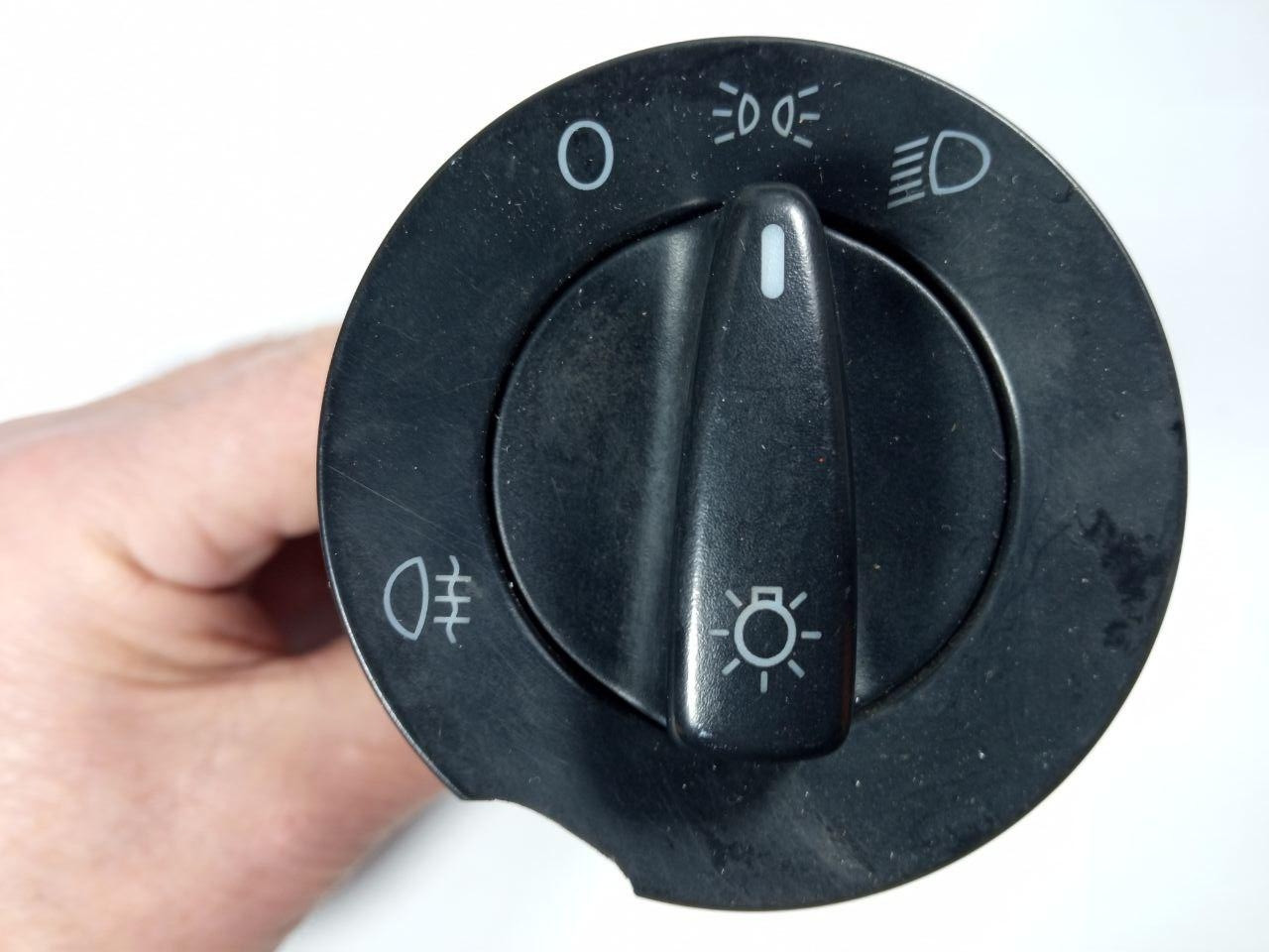 Панель кнопок Volkswagen Golf4 TC4 1C0 941 531 / TC41C0941531 / C1-T / C1T / 1720