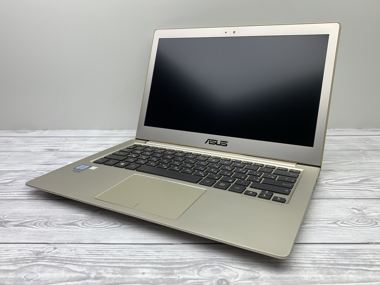 ASUS UX303U 13.3 FHD IPS/I7-6500U/8GB/SSD 120 Гб Б/у А-