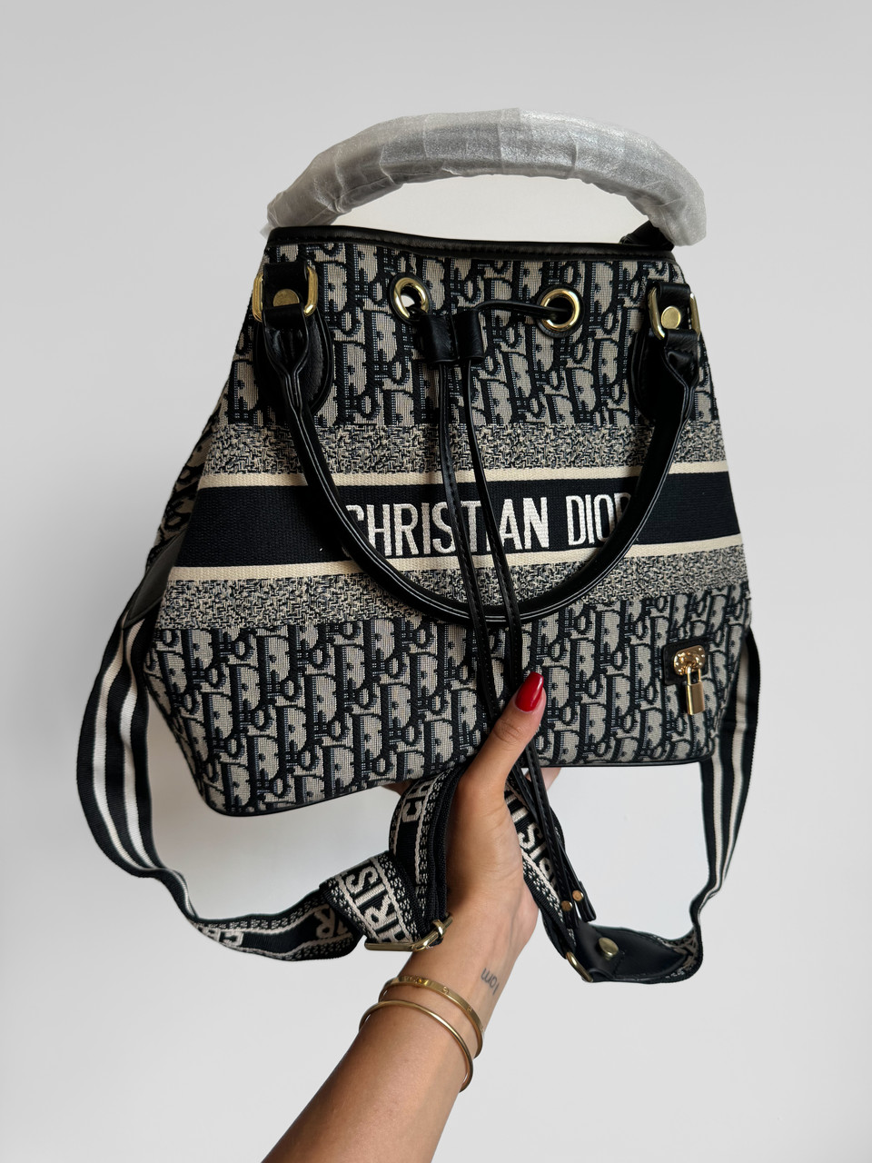 Dior Bucket Backpack 30х19х28, фото 1