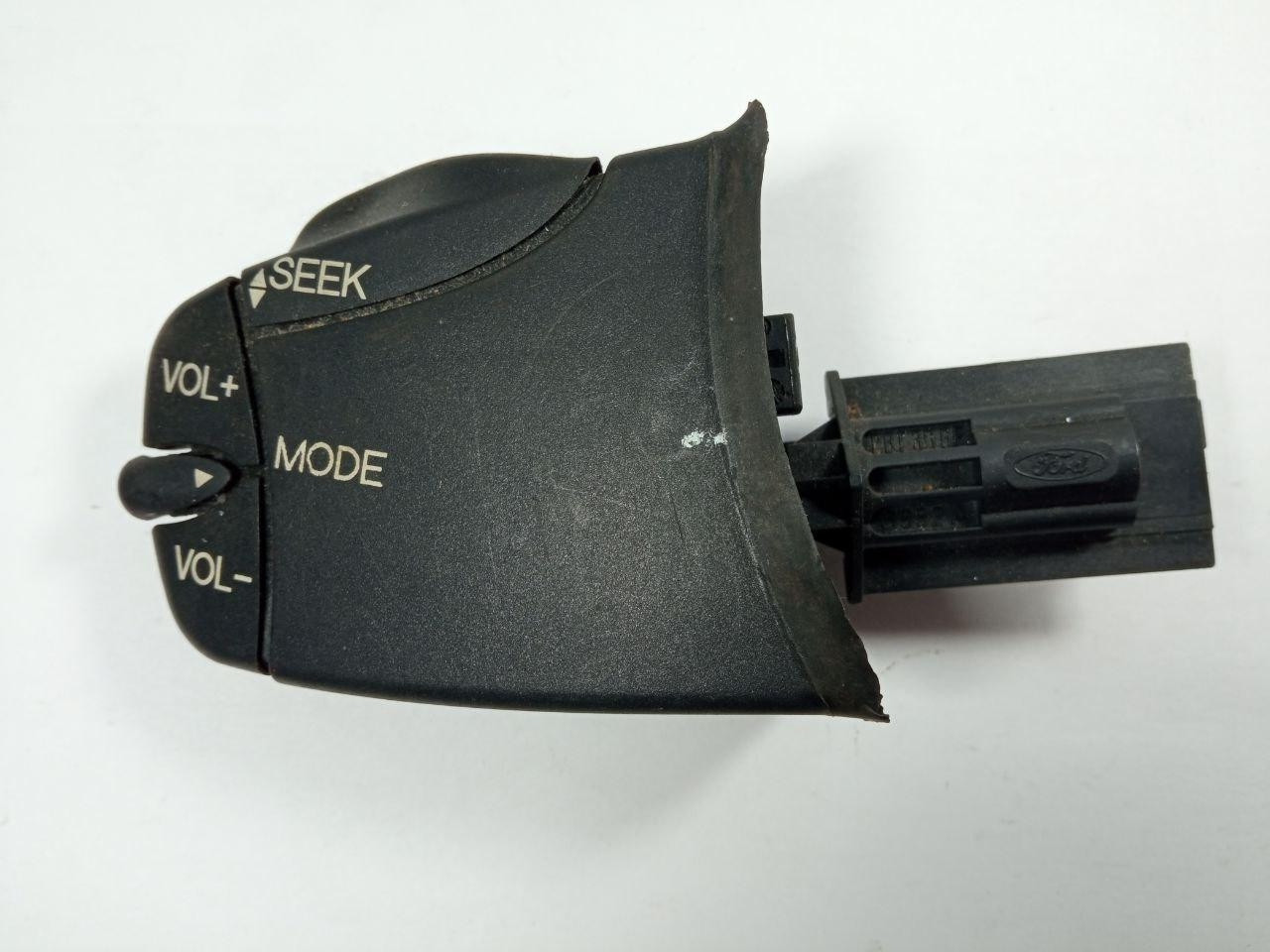 Панель кнопок Ford Focus 98AB14K / 147AC, фото 1