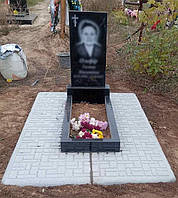 Недорогой памятник из гранита 1