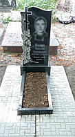 Памятник на могилу с крестом 1