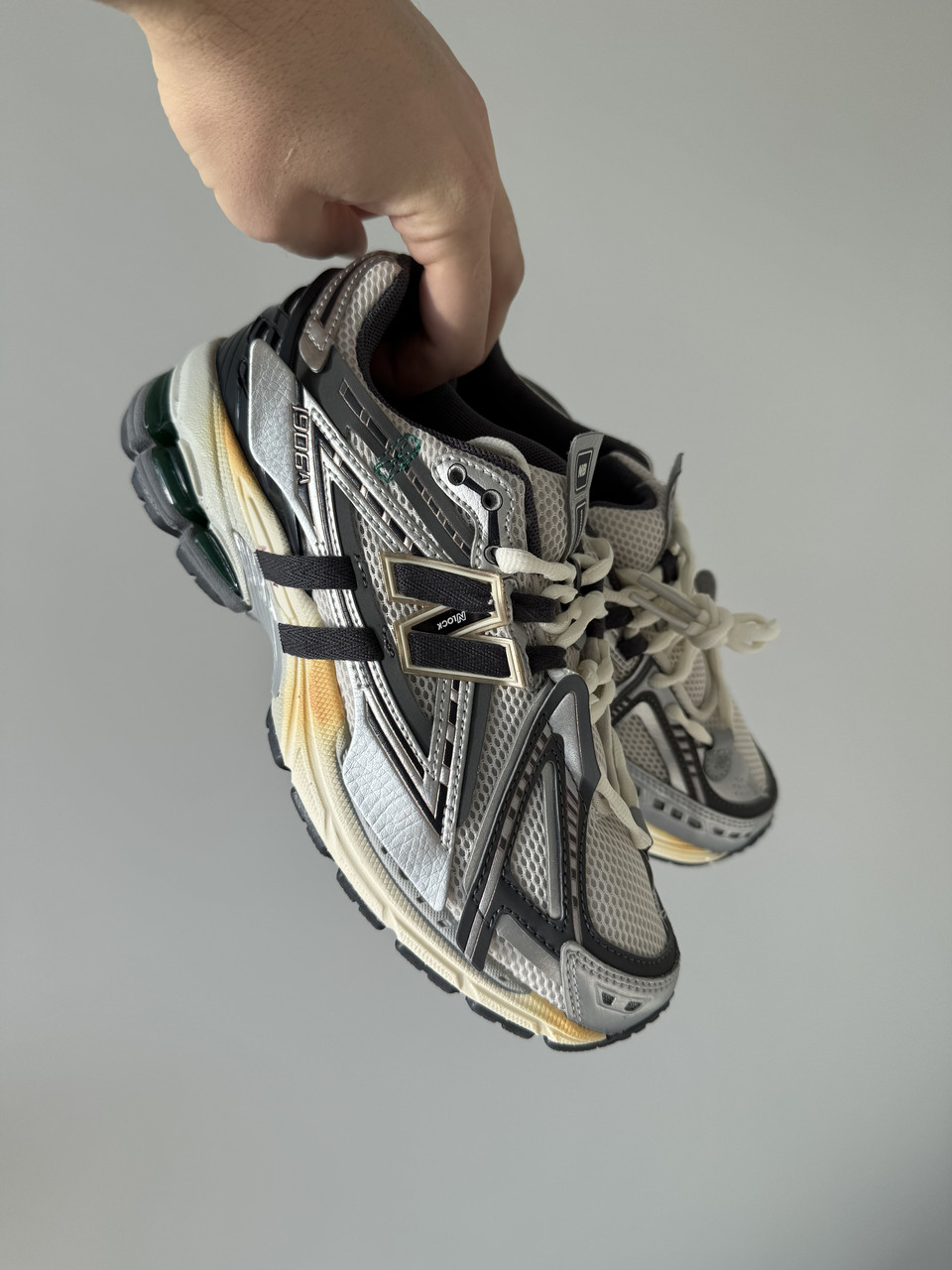 1906A Silver Gold Metal, фото 1