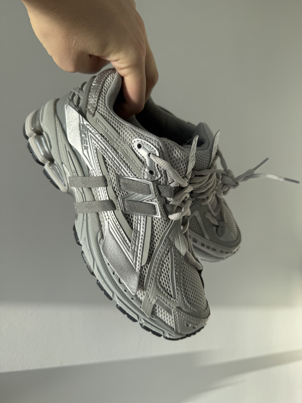 1906A Grey, фото 1