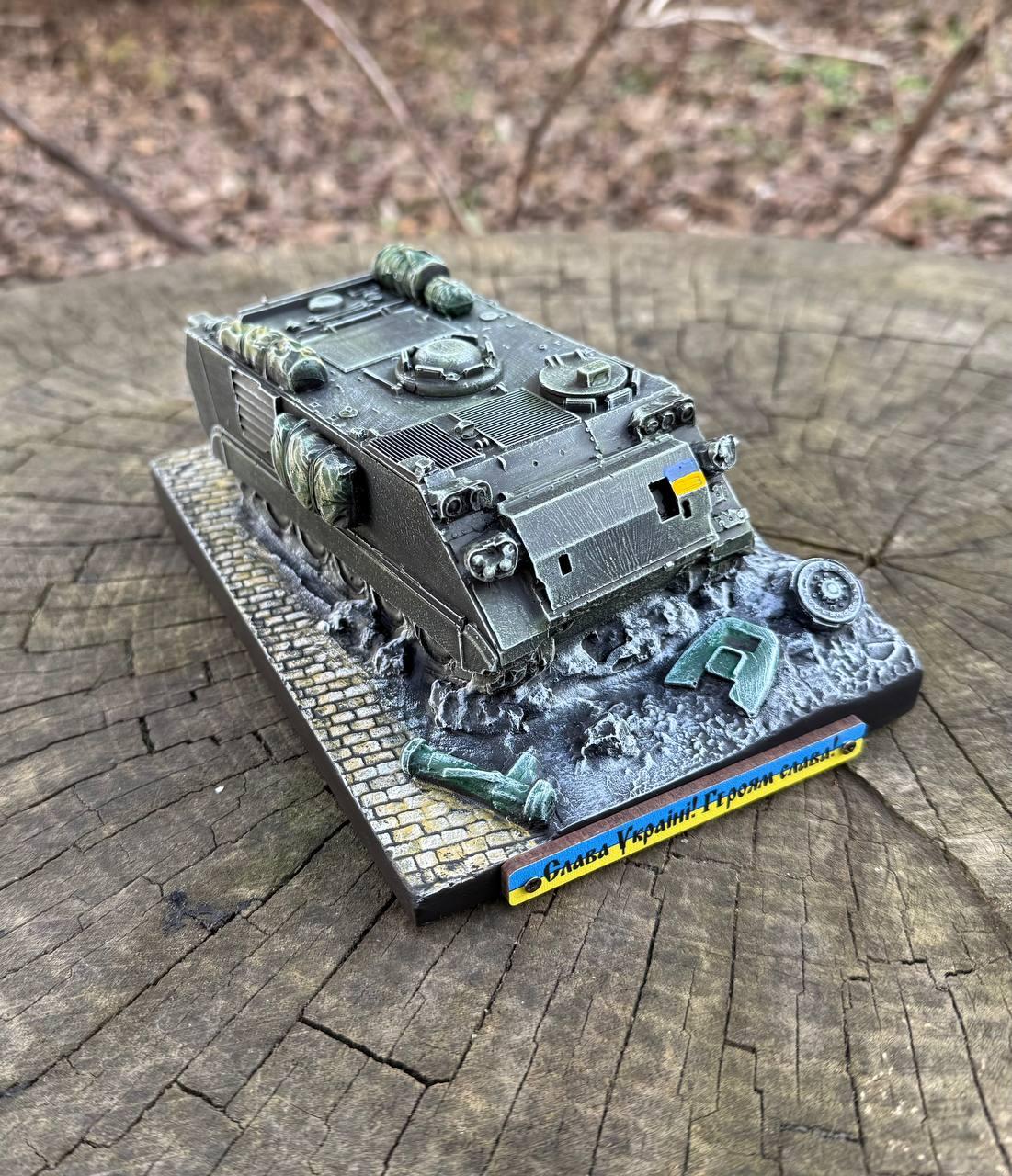 Статуетка M113 – військова діорама з гіпсу ручної роботи 20х13х10 см - Сувенір та подарунок для військового