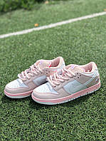 Dunk Low pink bird
