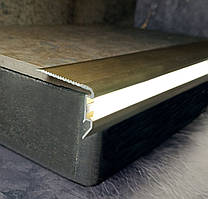 Алюмінієвий профіль для ступенів з LED-підсвічуванням А47*33 1.0, Золото