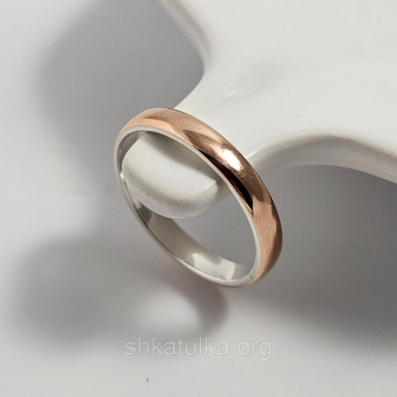 Обручка зі срібла із золотою напайкою європейка зі срібла