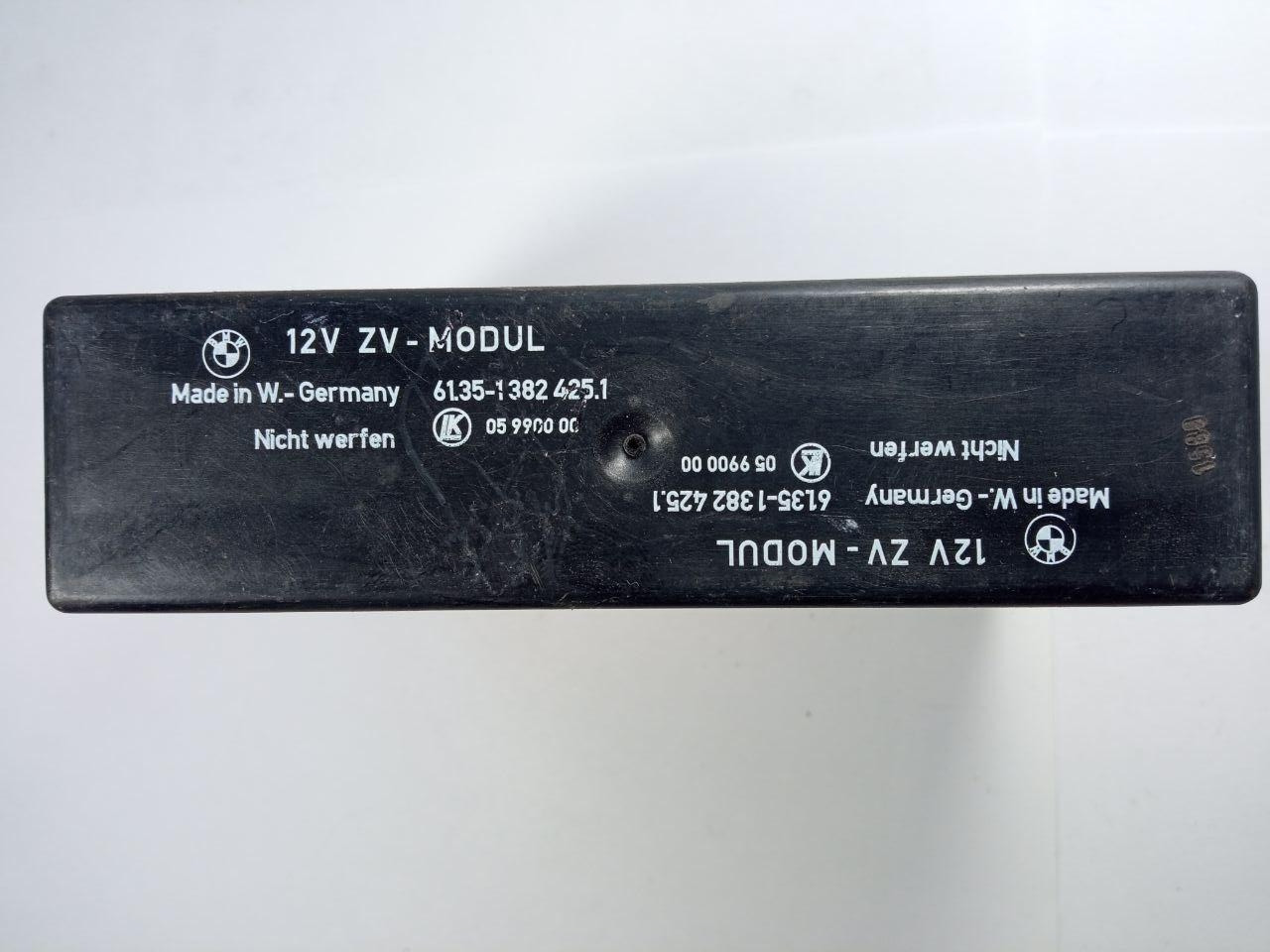 Електронний блок керування BMW E34 61.35-1 382 425.1 / 613513824251 / 05 9900 00 / 05990000