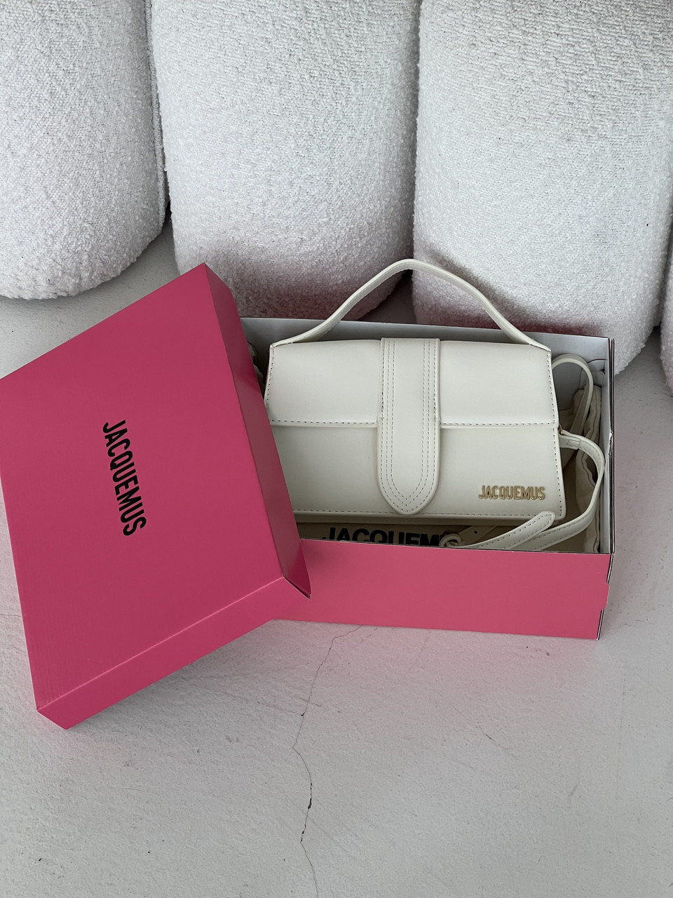 Жіноча сумка Jacquemus Le Grand Bambino білий крос боді Жакмюс
