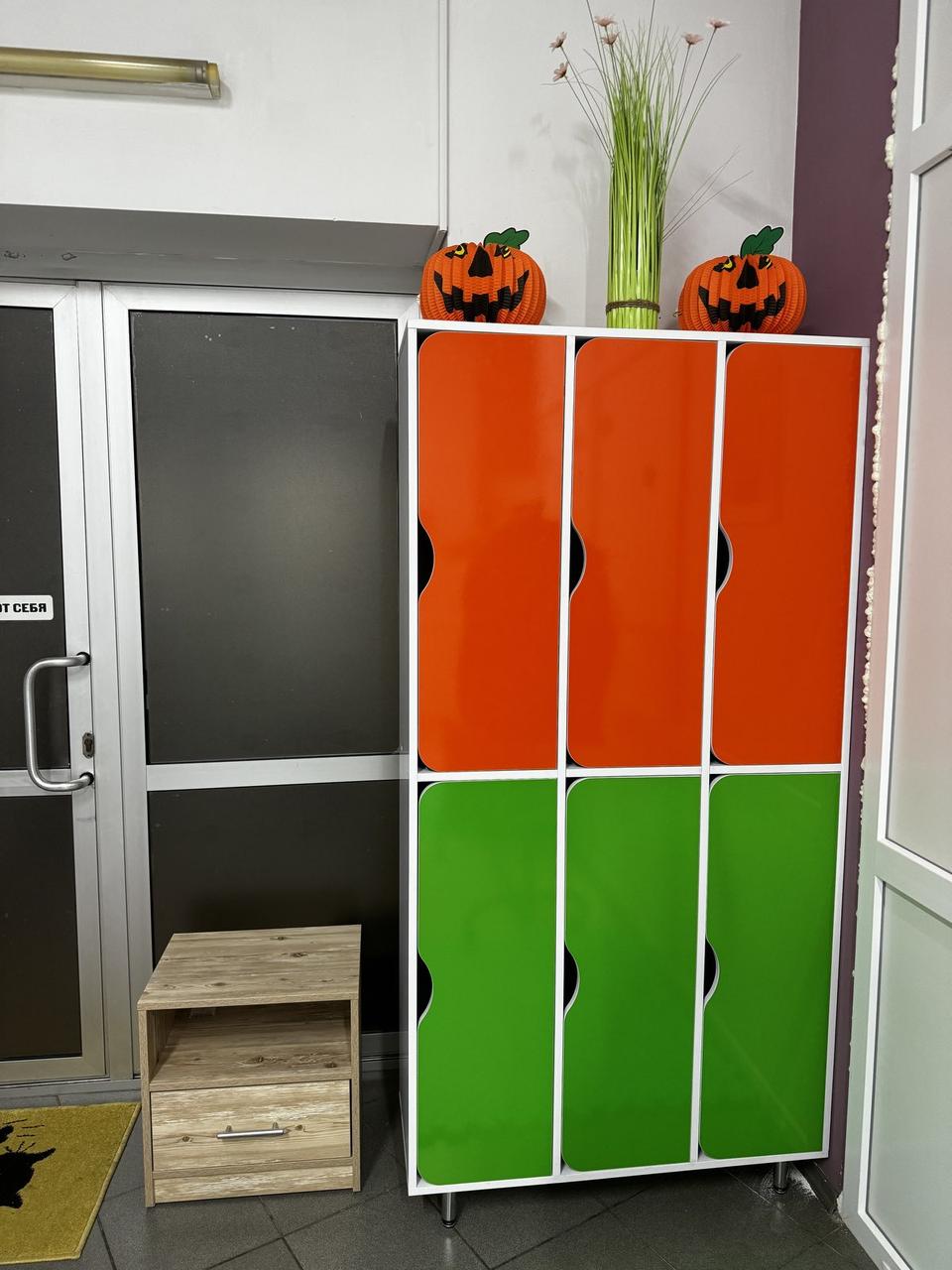 Шафа для одягу 6-секційна на металевих регульованих опорах CNC Mebli Corporation, фото 1