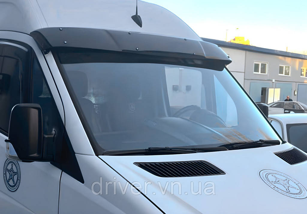 Козырек на лобовое стекло V-3 (черный глянец, 5мм) для Mercedes Sprinter W906 2006-2018 гг