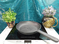 Сковорода чавунна з литою металевою ручкою, d=200мм, h=35мм