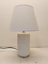 HS8819 WHITE