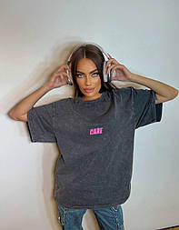 Футболка довга оверсайз тай дай "потерта" варенка чорна з написом Сare