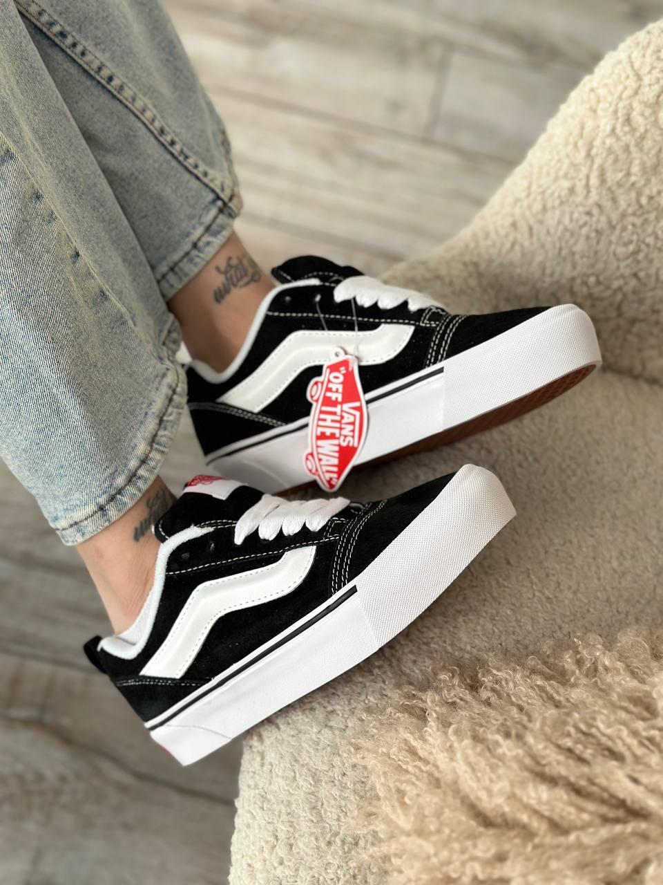 Жіночі кеди Vans Skool KNU Platform Взуття Ванс чорно-білі на високій платформі демісезон
