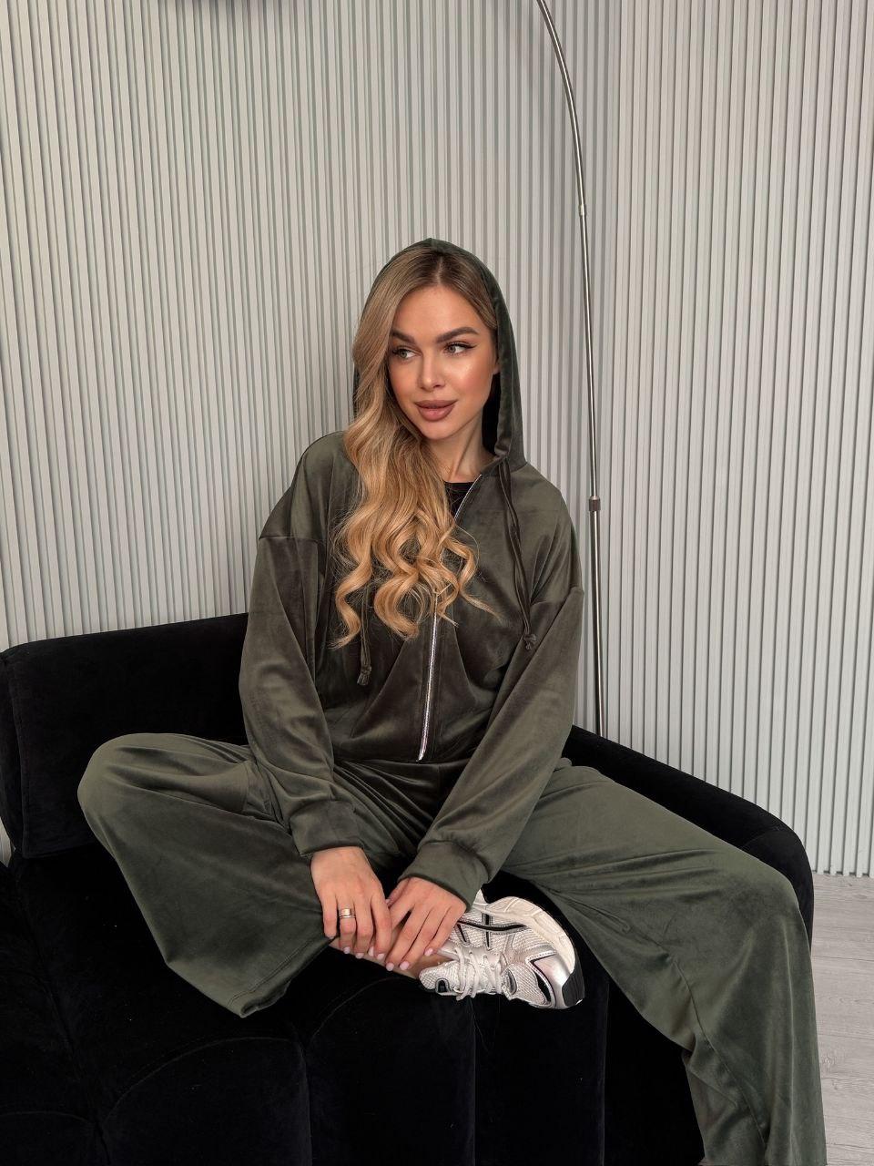 Велюровий костюм у спортивному стилі кофта на блискавці та вільні штани (р. 42-52) 7103793, фото 1