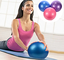 Синій м'яч для пілатесу та гімнастики діаметром 25 см.