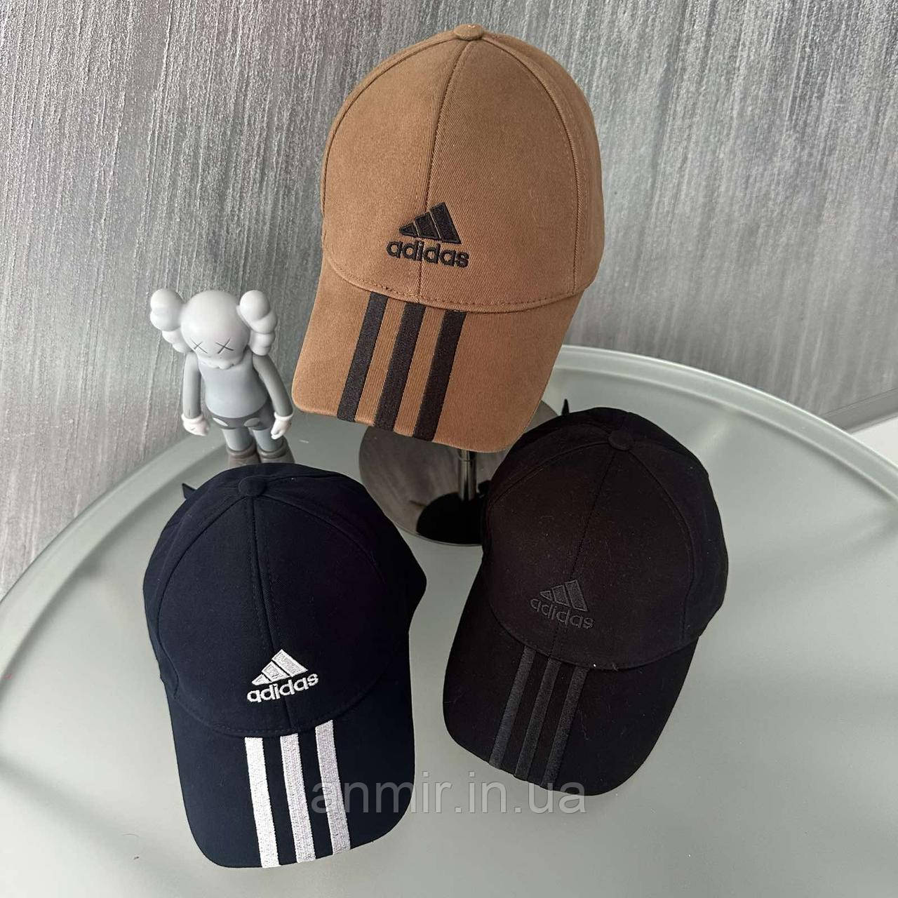Бейсболка молодіжна з регулятором котон ADIDAS розмір 56-59, кольору міксом