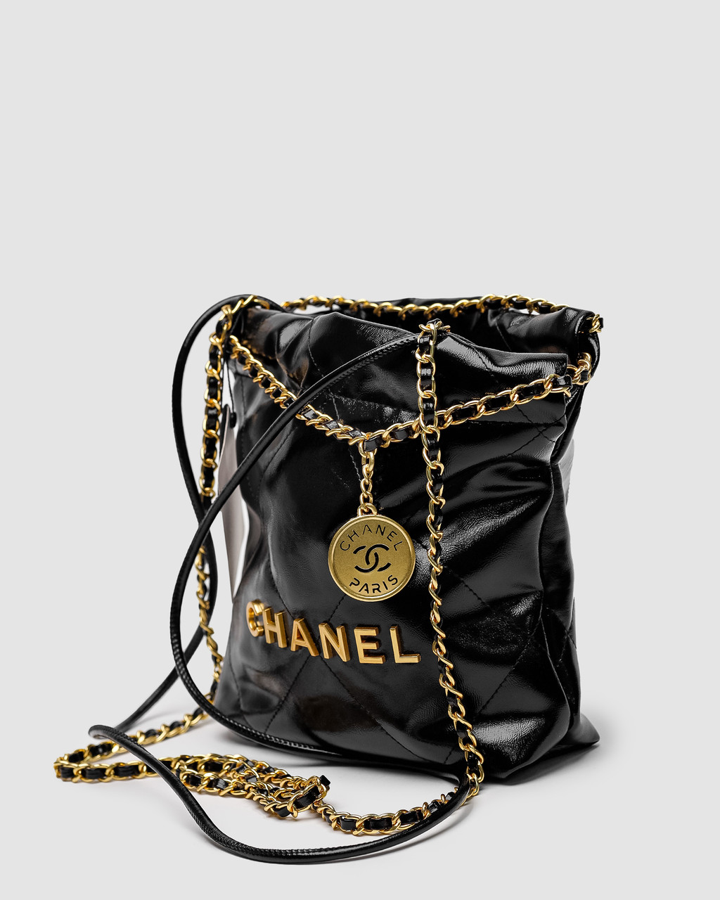 💎 Chanel Black Quilted Calfskin Mini 22 Bag Gold Hardware, фото 1