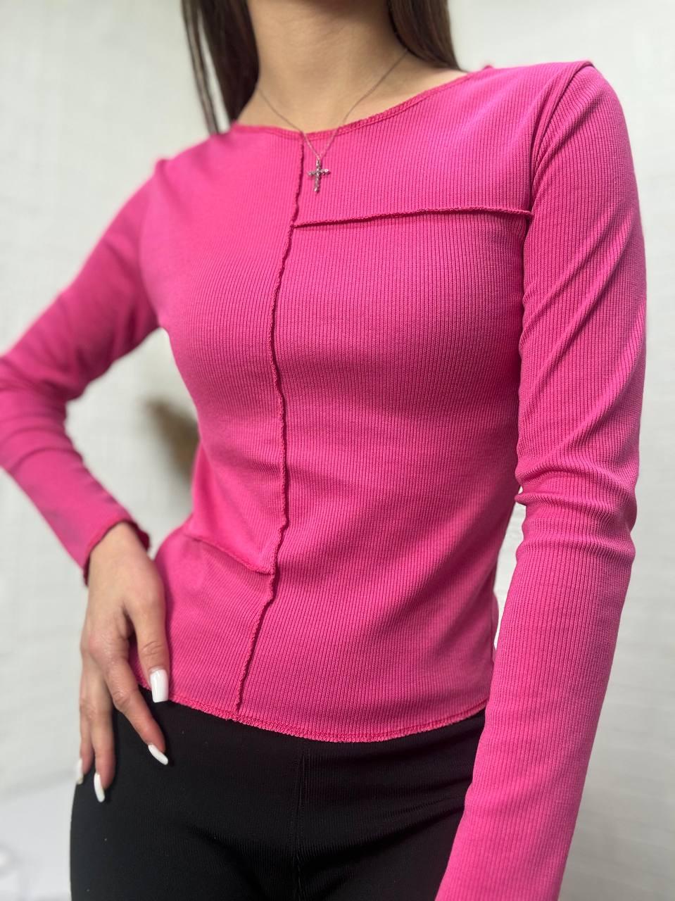 Стильний лонгслів у рубчик з декоративним швом, фото 1