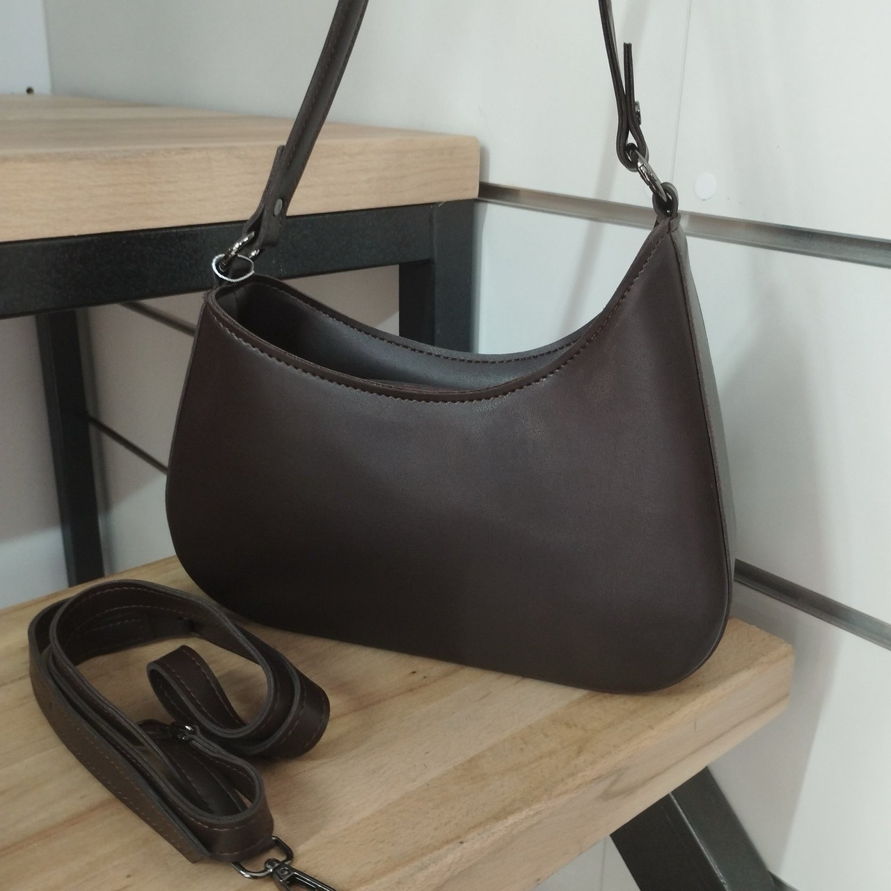 Сумка жіноча крос-боді прямокутна на блискавці зі штучної шкіри Nata Шоколадний, фото 1