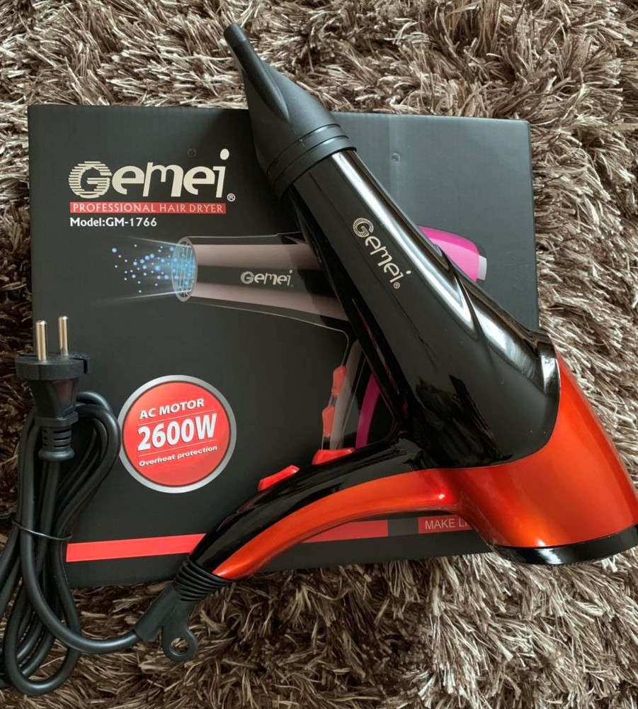 Профессиональный фен для сушки волос GEMEI GM-1766 Функциональный и удобный фен