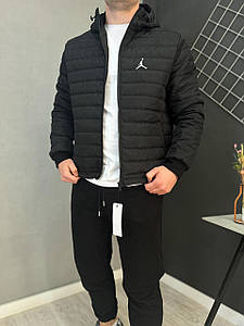 Демісезонна куртка Jordan чорна