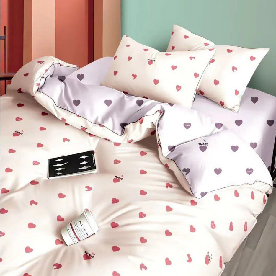 Постільна білизна Королева Ночі (Ранфорс) | Двоспальний комплект | 50х70 | Серця на молочному та бузковому, фото 1