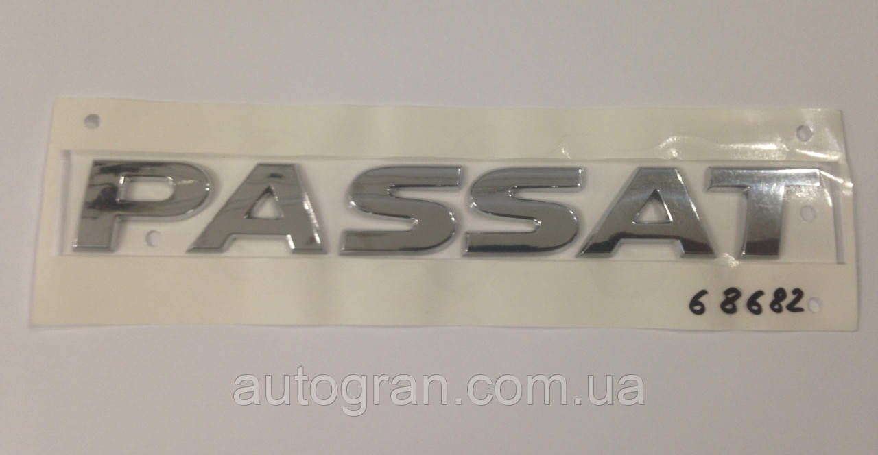 Емблема напис багажника VW Passat