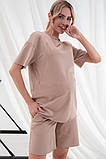 Костюм для вагітних та годуючих з шортами та футболкою кольору капучіно S, фото 3