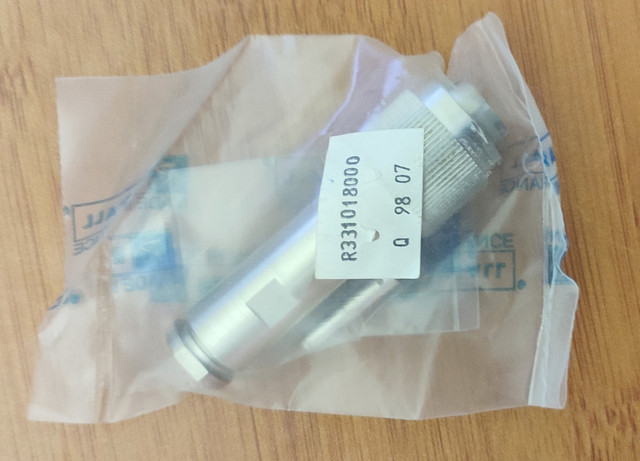 Коаксіальний роз'єм з’єднувач THT 20 штекер прямий R331018000 Коаксіальний роз'єм з’єднувач THT 20 штекер прямий R331018000