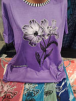 Жіноча футболка красива та зручна