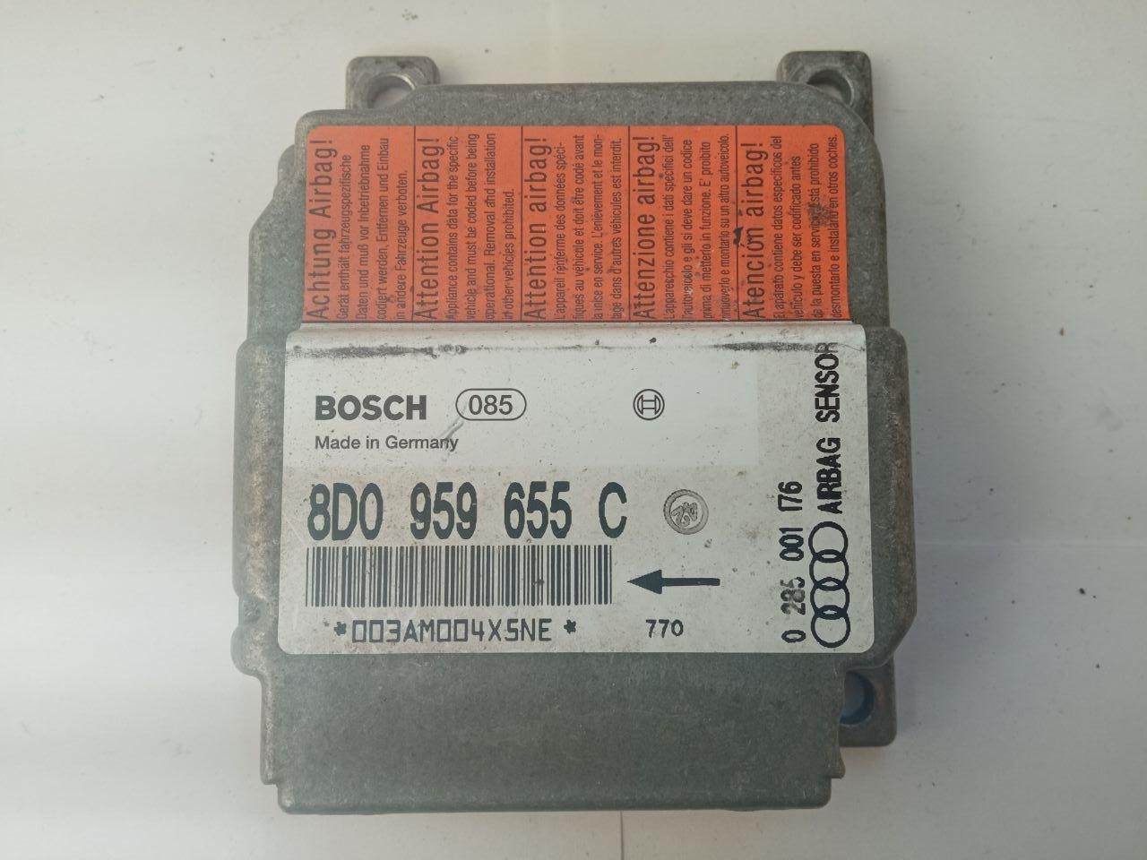 Електронний блок керування Audi Bosch 0 285 001176 / 0285001176 / 8D0 959 655 C / 8D0959655C