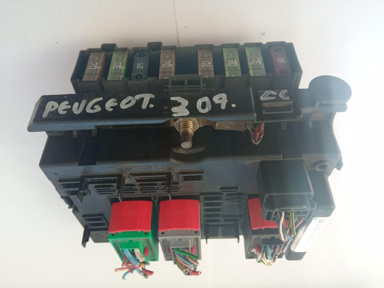 Блок запобіжників Peugeot 307 CC Delphi 9650 663 880 / 9650663880 / BSMB5 E / BSMB5E