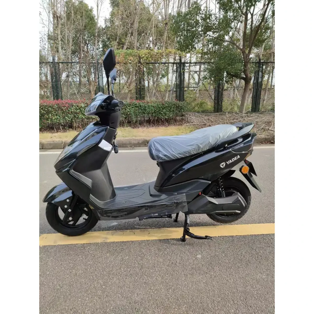 Електроскутер YADEA LUNA 1800Вт