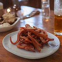 Копчені свинячі вушка "Традиційні" у вакуумній упаковці, 100 г