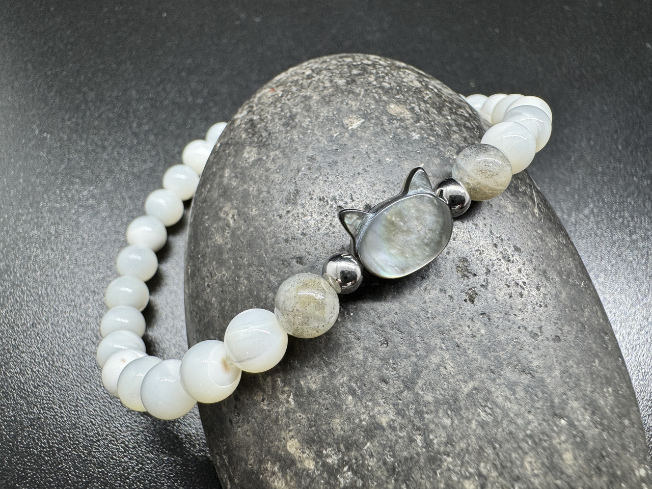 Браслет Котяче сяйво з перламутру, фото 1