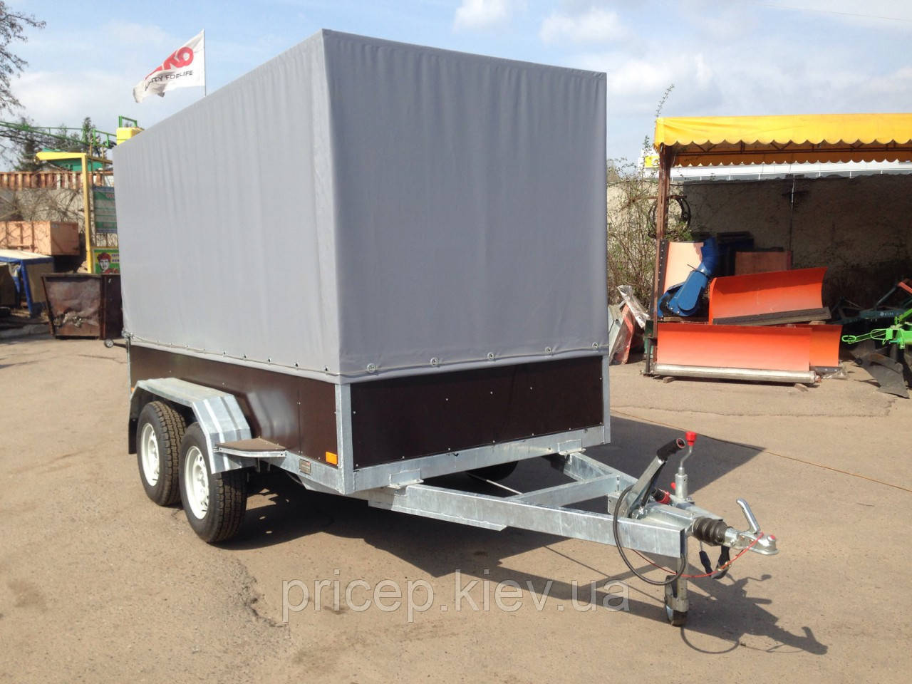 Причіп бортовий двосний 3 м х 1,5 м х 0,8 м складаний борт. Торсионы. Гальма. Каркас.Тент.