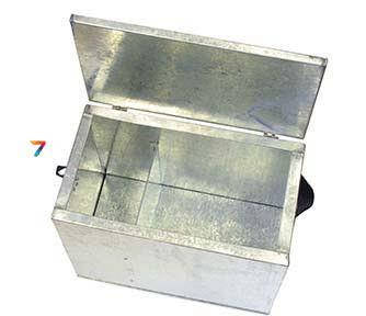 Ящик для зимової риболовлі цинковий малий 30х30х20