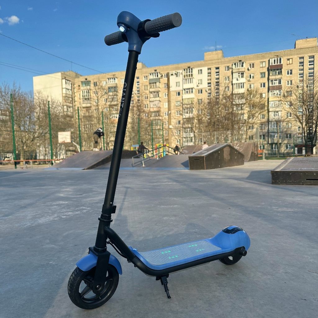 Електросамокат GIANT Kids ES1 4.4Ah Блакитний , з LED підсвіткою деки та колес, фото 1