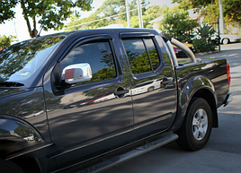 Дефлектори вікон (вітровики) для Nissan Navara 2005-2014 4D 4шт (HIC)