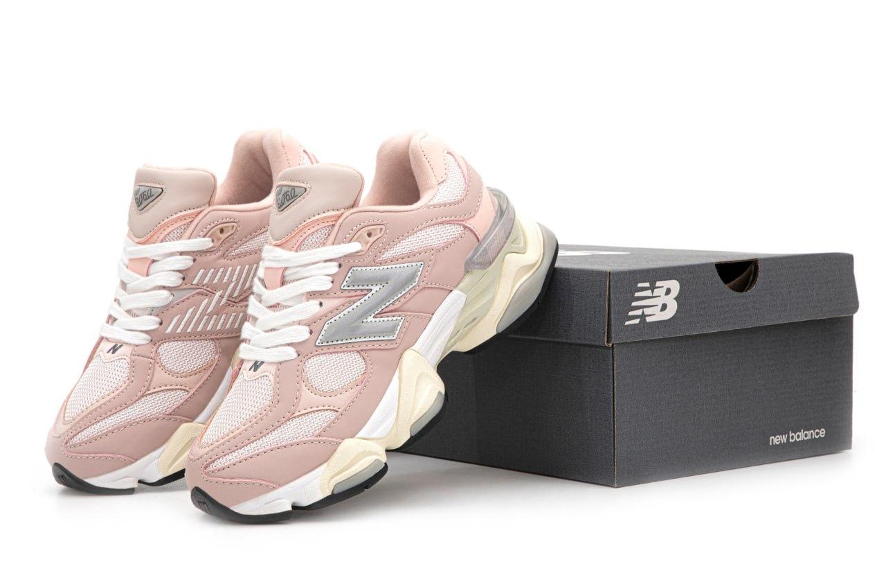 Жіночі рожеві Кросівки New Balance 9060