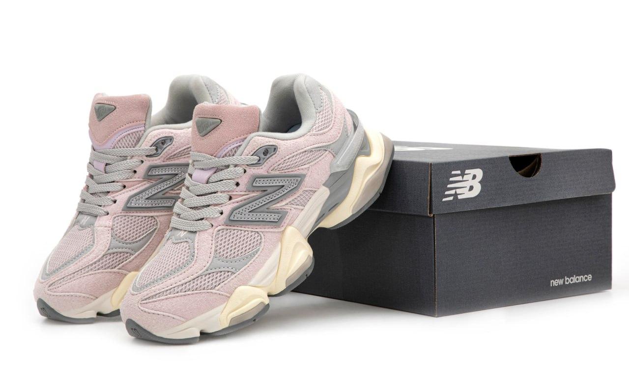 Кросівки Жіночі New Balance 9060