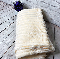 Плед KOLOCO шарпей королівський євро 200х220 см широка смужка 3 см молочний