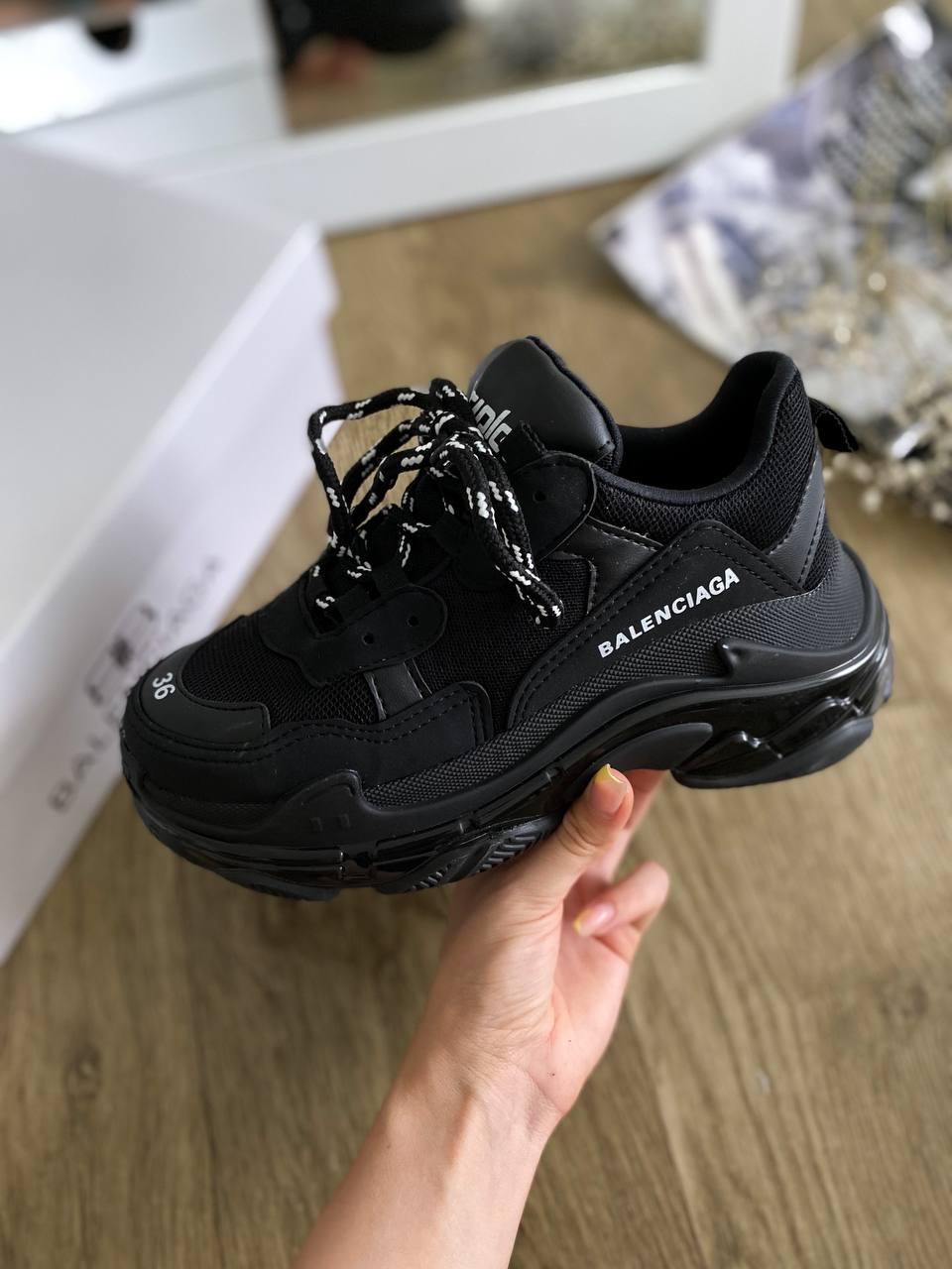 adidas × BALENCIAGA Triple S 36 Adidas x balenciaga triple s white black - купить недорого
