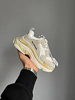 Бежеві шкіряні жіночі кросівки Balenciaga Triple S Демісезонні кросівки Баленсіага на платформі