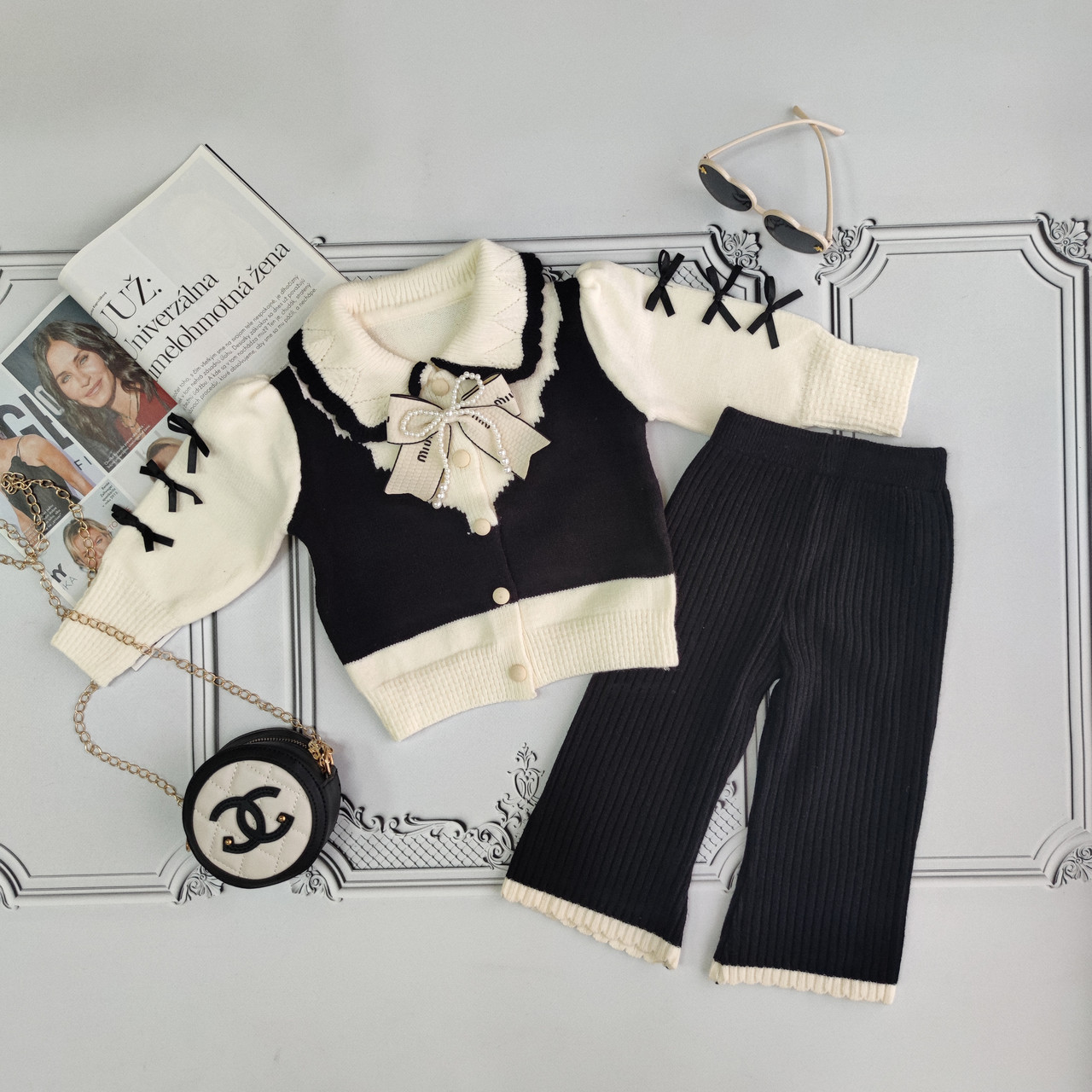 Дитячий в'язаний костюм Міу М зі штанами для дівчинки