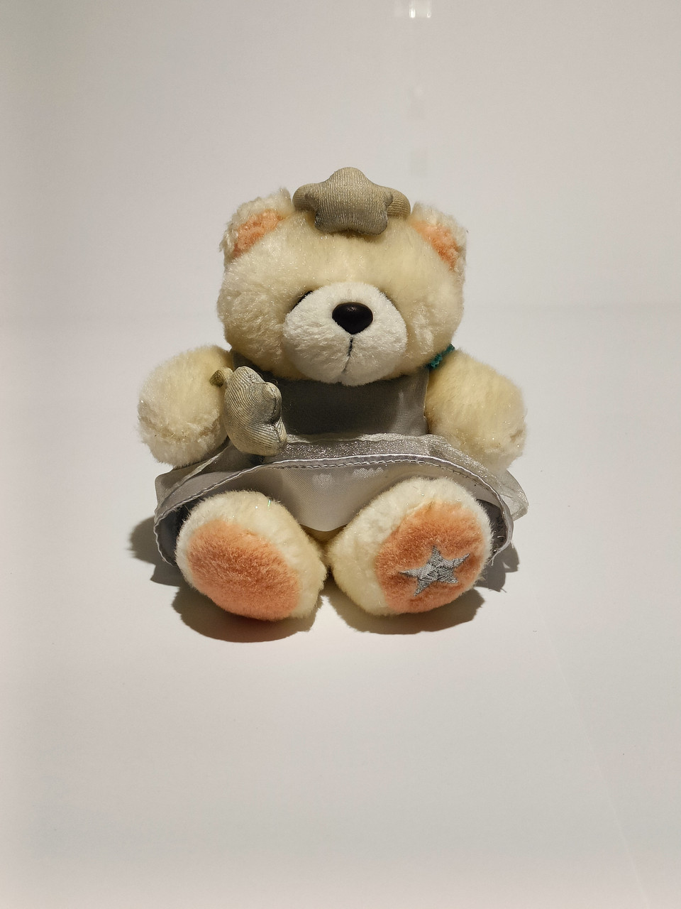 Плюшевий ведмідь Фея у сукні та чарівною паличкою із зіркою, довжина 20 см